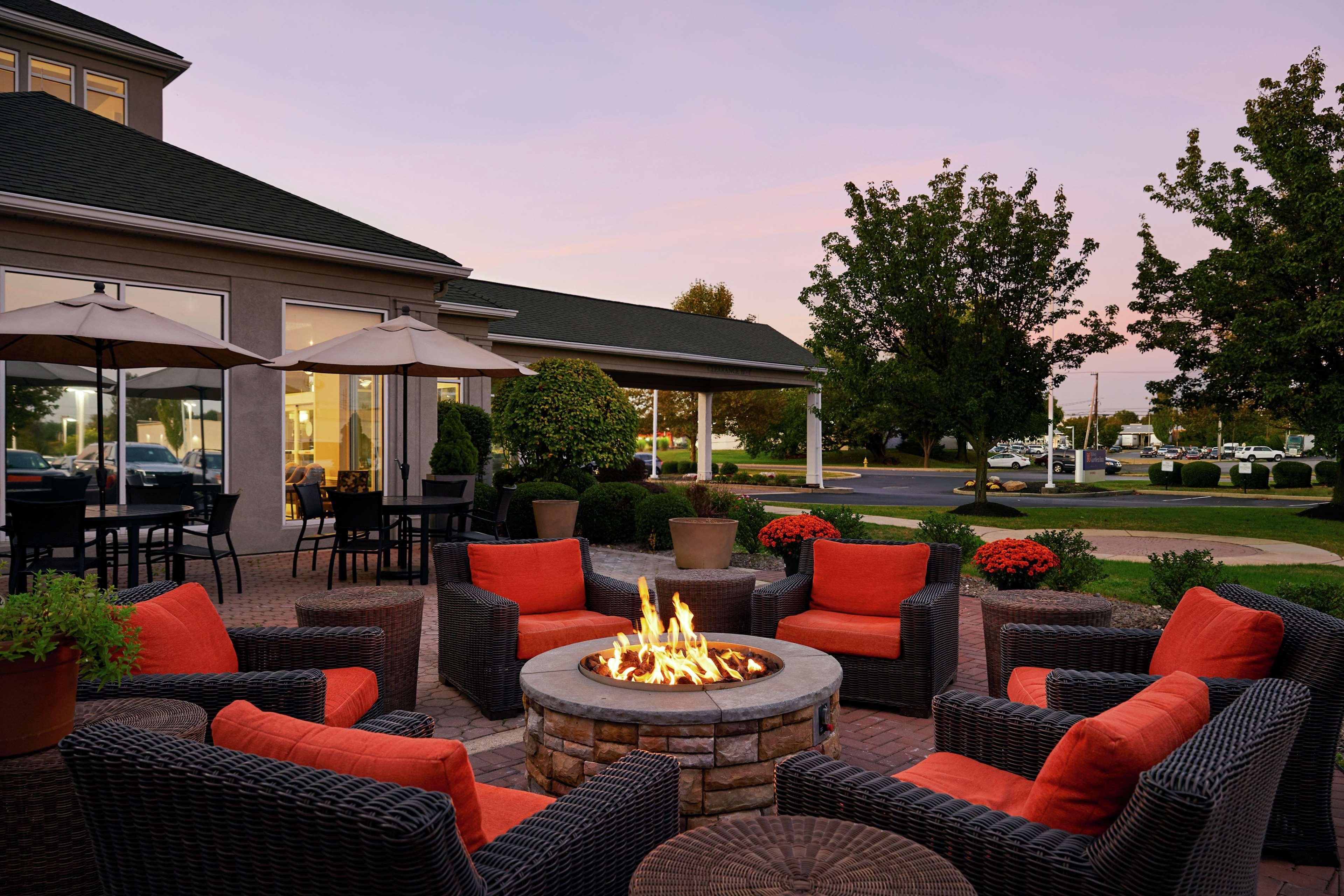 Hilton Garden Inn Allentown West Breinigsville Exterior photo
