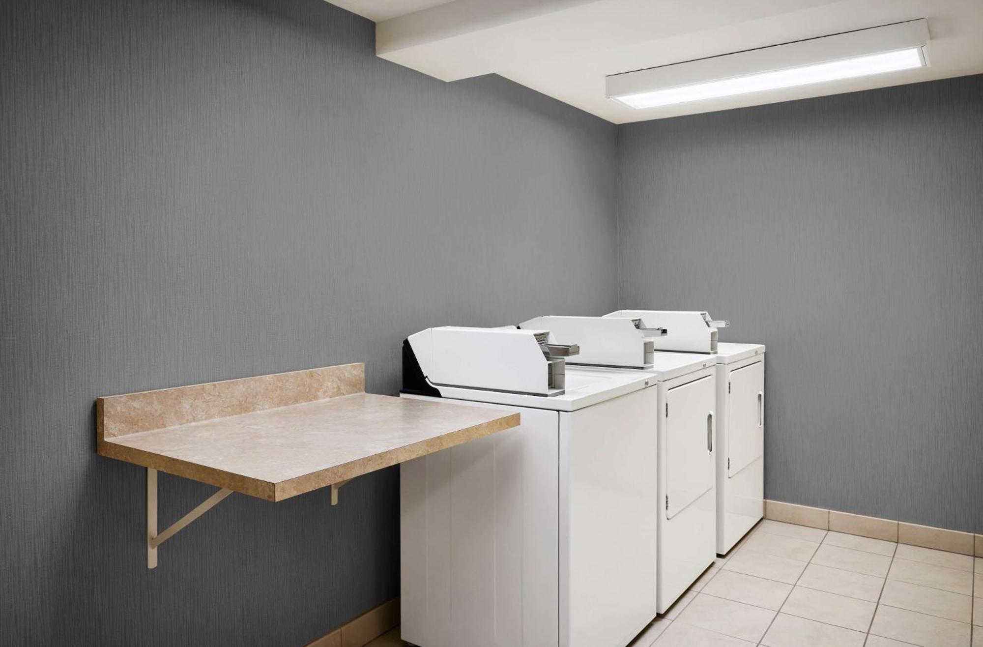 Hilton Garden Inn Allentown West Breinigsville Exterior photo