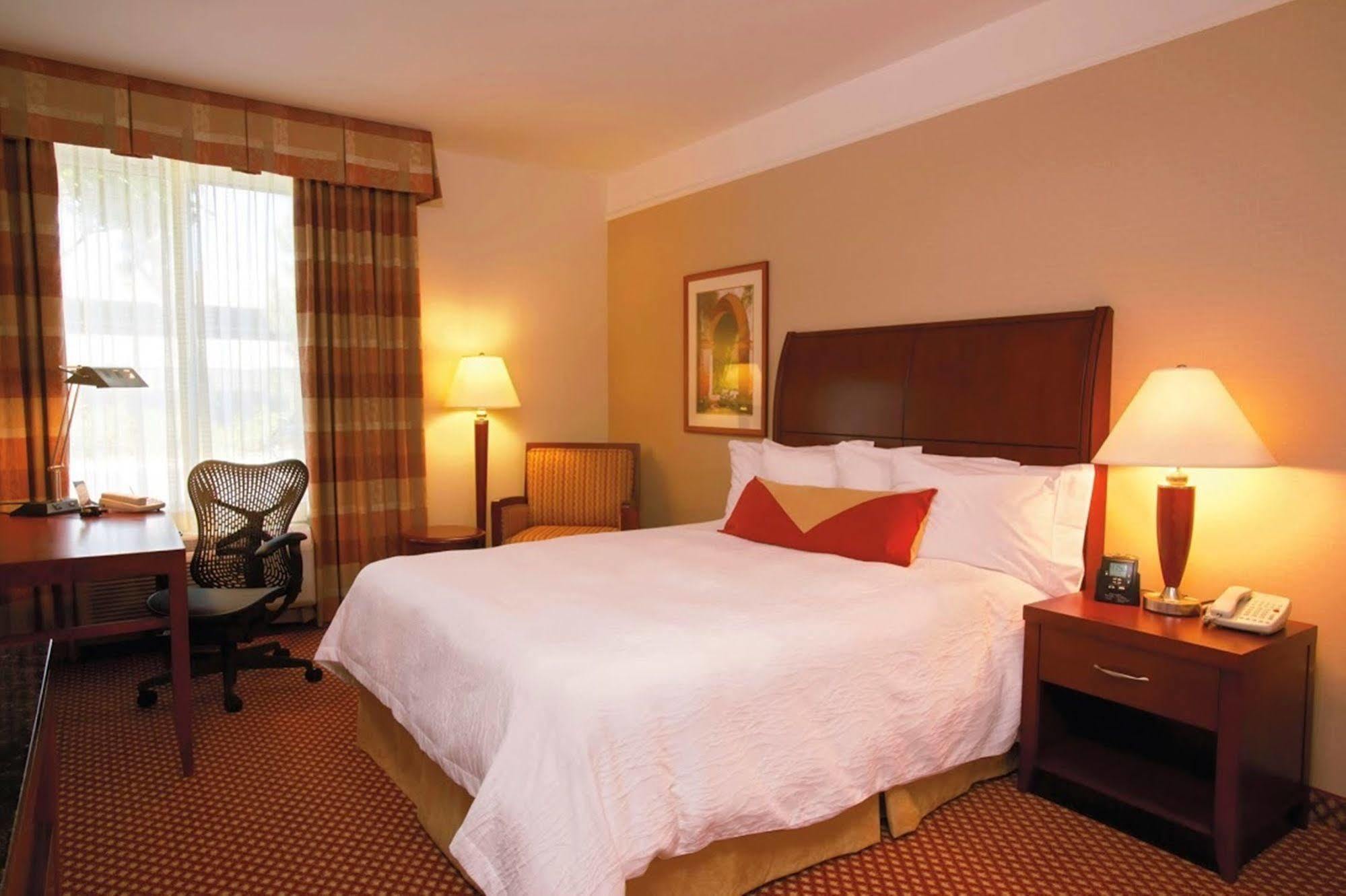 Hilton Garden Inn Allentown West Breinigsville Exterior photo